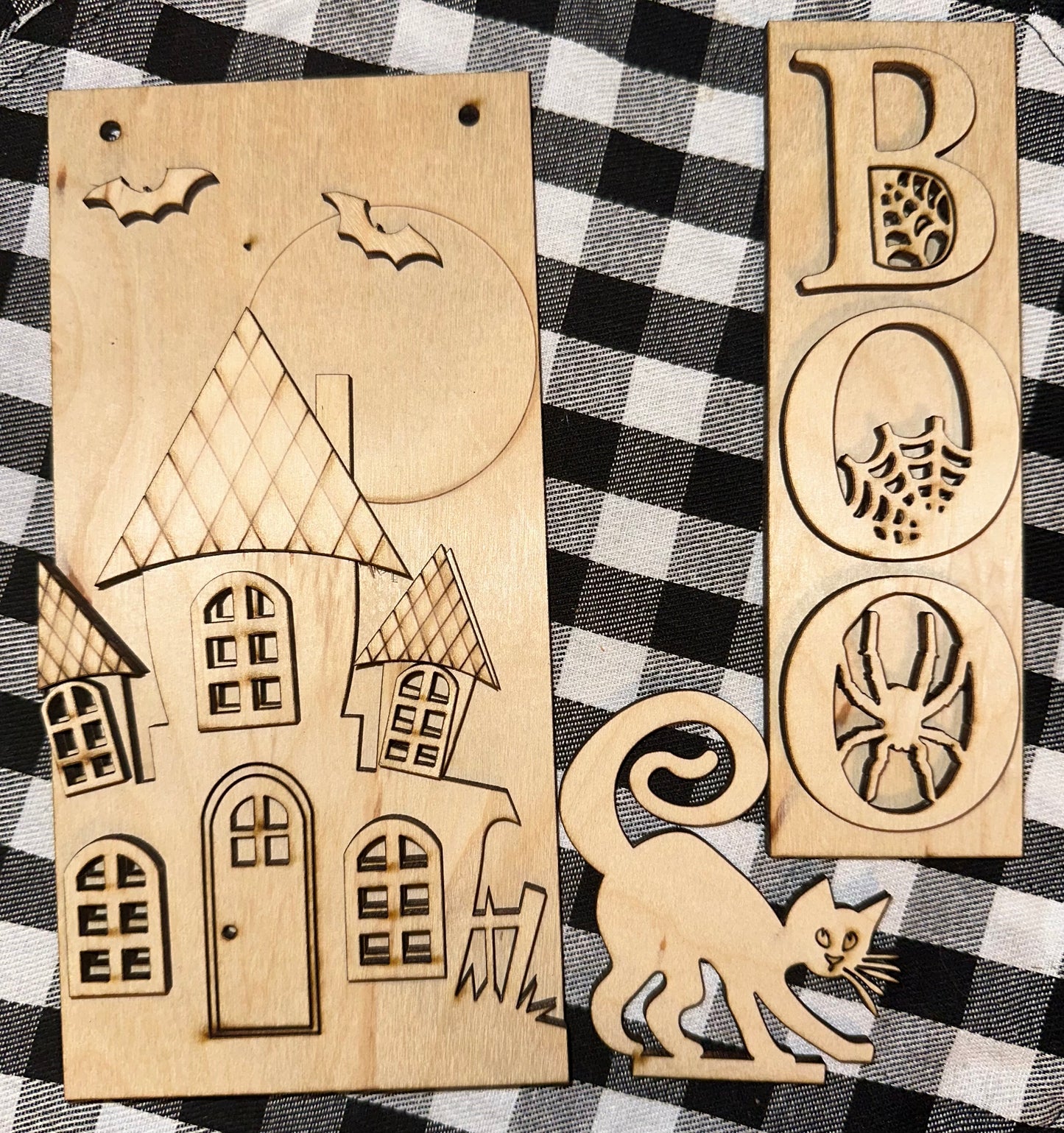 Haunted House Post Sign