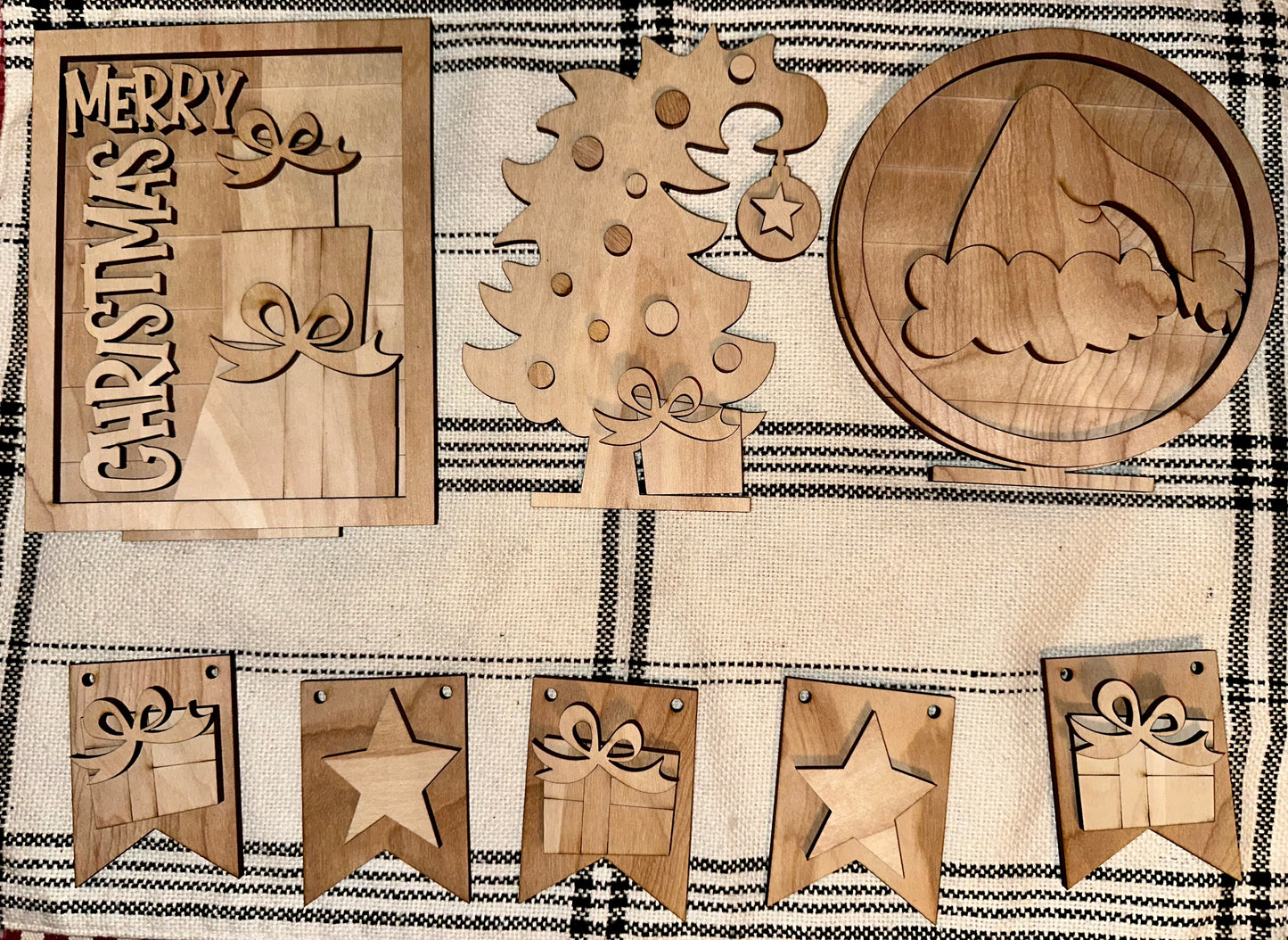 Whimsy Christmas Bench Accessories