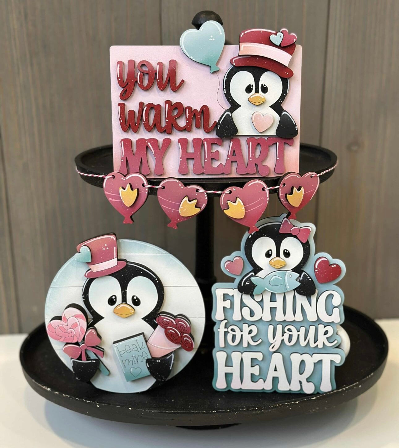 Shaker box Penguin Hearts