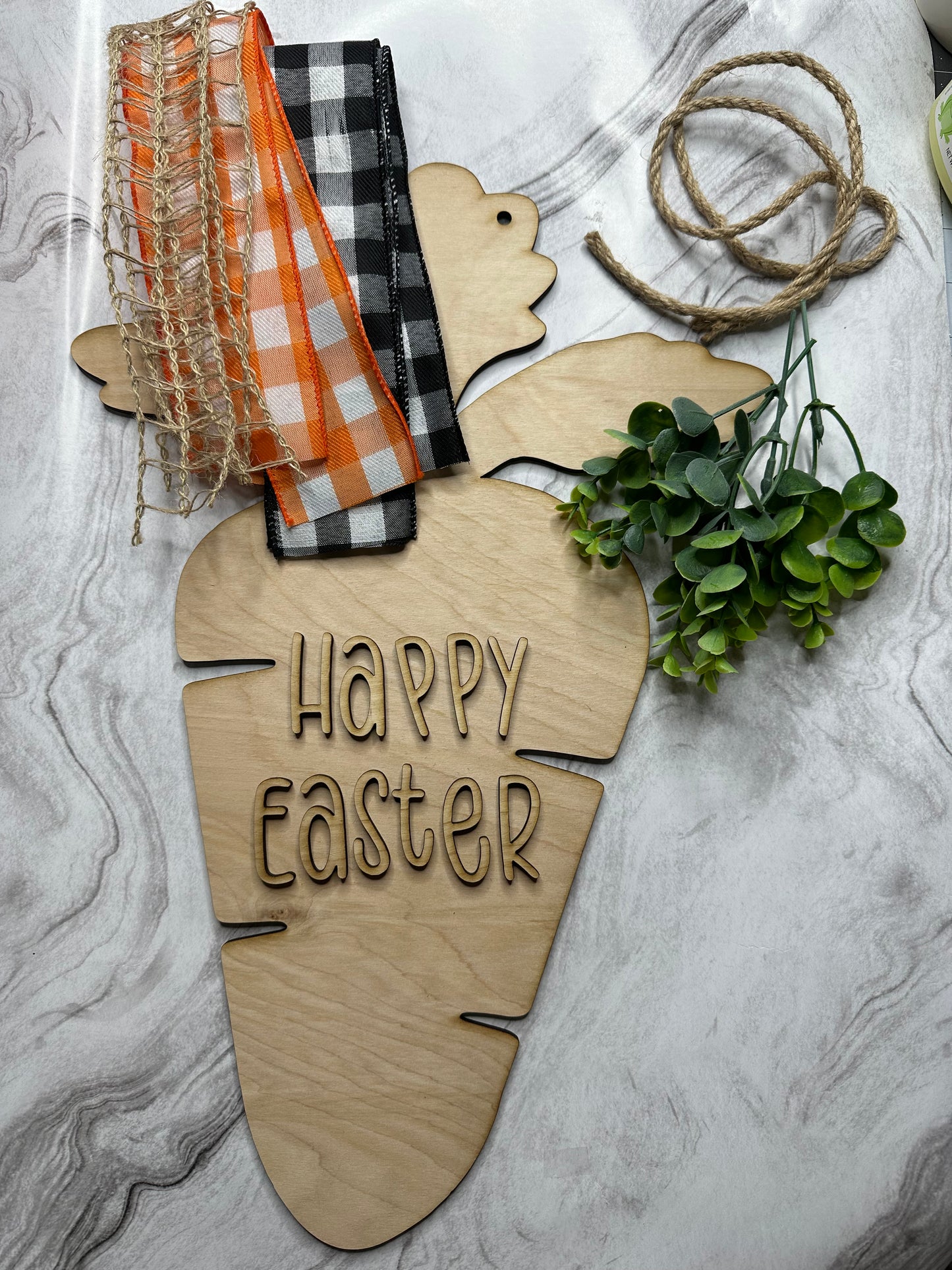 Farmhouse Carrot Door Hanger