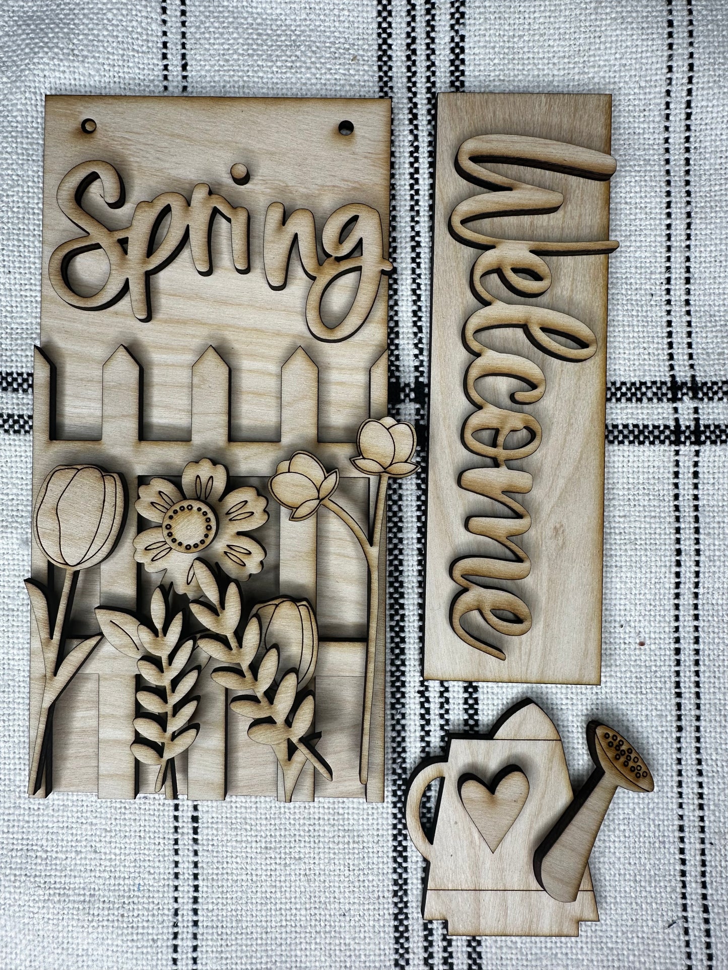 Welcome Spring Post Sign